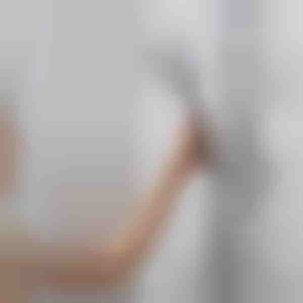 Supporto doccia con ventosa regolabile | SHOWIHOLD
